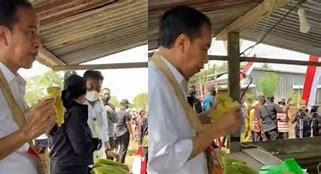 Pak Jokowi Makan Jagung Rebus